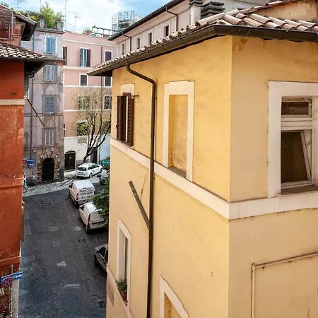 Lägenhet Spacious Loft Steps From Piazza Navona Irex