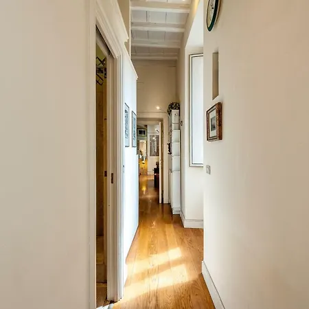 Spacious Loft Steps From Piazza Navona Irex Lägenhet *