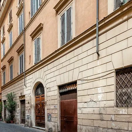 Spacious Loft Steps From Piazza Navona Irex Lägenhet